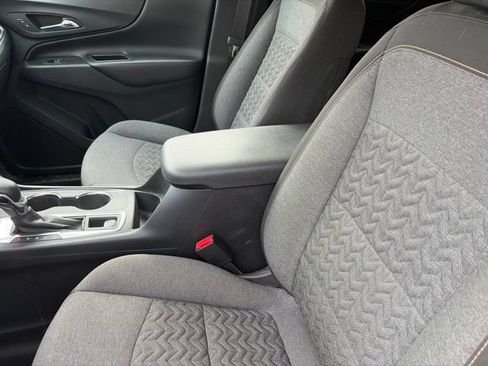 Used 2022 Chevrolet Equinox LT FWD image 8