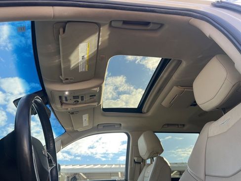 Used 2019 Cadillac Escalade ESV Premium Luxury image 68