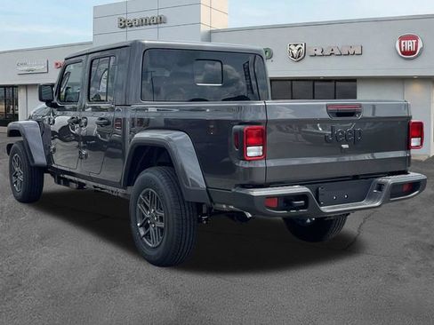 New 2026 Jeep Gladiator Sport AWD/4WD image 5