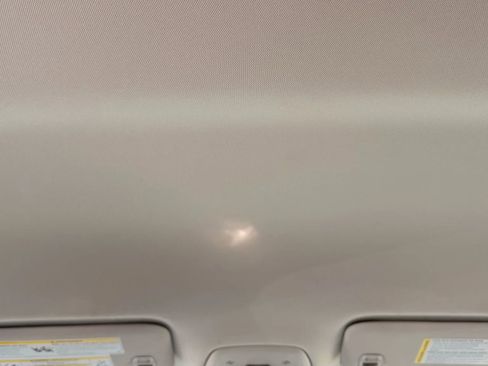 Used 2025 Chevrolet Trax LT image 14