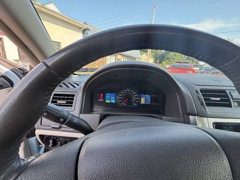 Used 2011 Ford Fusion Hybrid FWD image 44