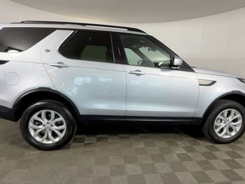 Used 2020 Land Rover Discovery SE AWD/4WD image 3