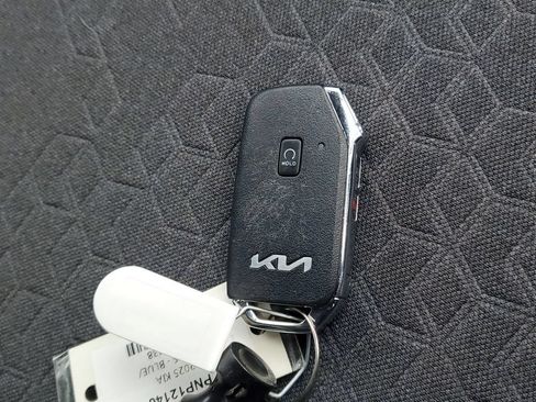 Used 2025 Kia Seltos S FWD image 30