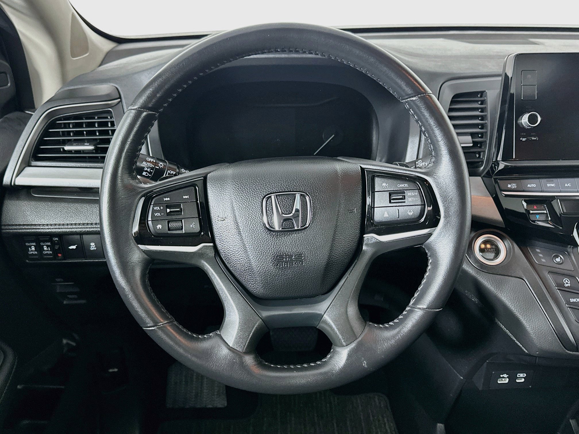 Used 2025 Honda Odyssey EX-L image 17