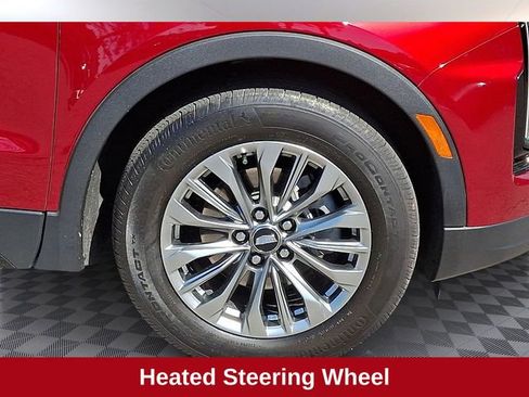 Used 2024 Cadillac XT4 Premium Luxury w/ Technology Package FWD image 10