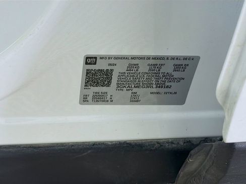 Used 2024 GMC Terrain SLE image 30