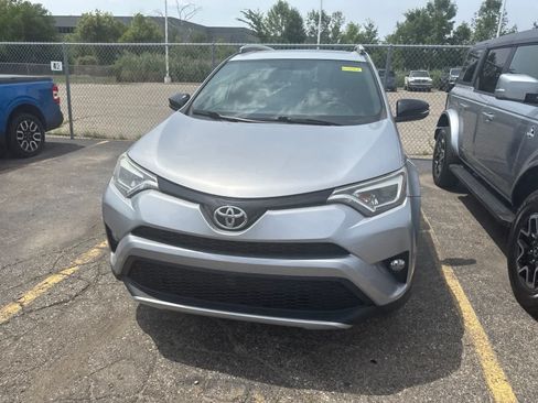 Used 2016 Toyota RAV4 SE AWD/4WD image 3