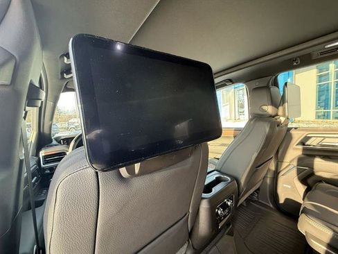 Used 2026 GMC Yukon Denali w/ Denali Reserve Package image 24