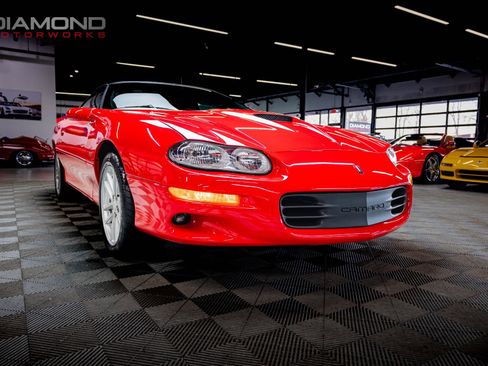 Used 2002 Chevrolet Camaro Z28 w/ SS Performance/Appearance Pkg image 31