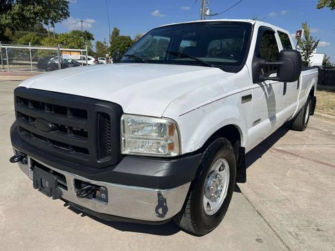 Used 2006 Ford F350 XLT image 1