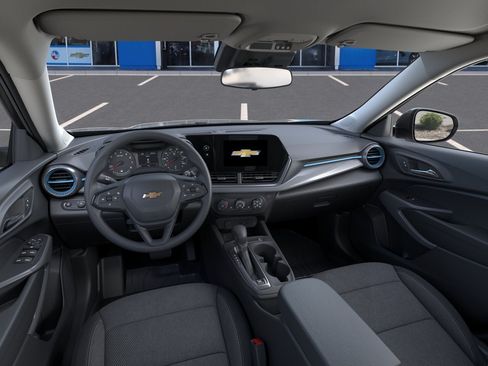 New 2026 Chevrolet Trax LS w/ LS Convenience Package FWD image 39