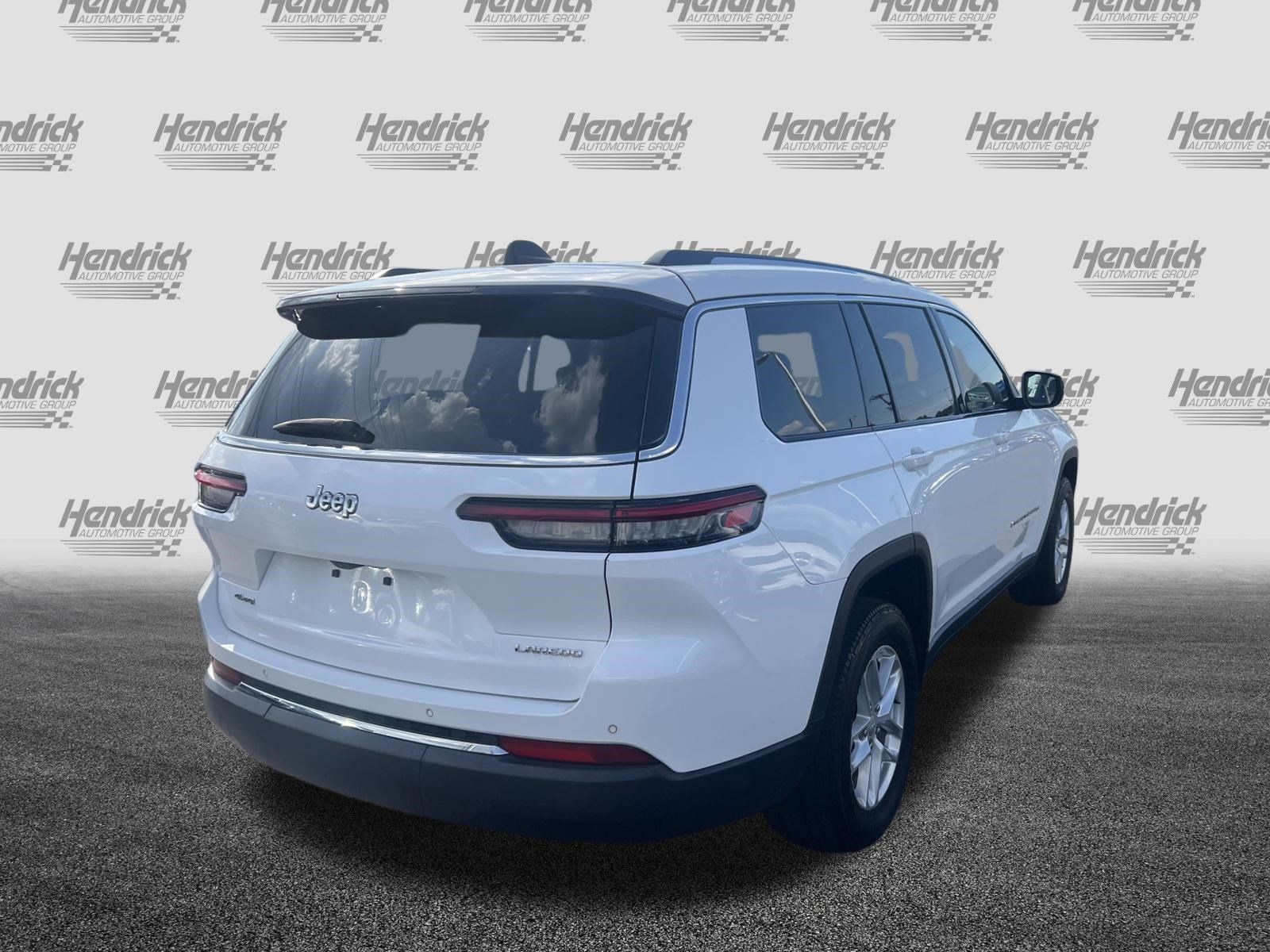 Used 2023 Jeep Grand Cherokee L Laredo AWD/4WD image 11