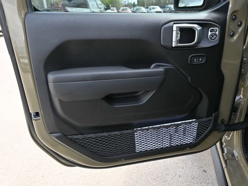 New 2026 Jeep Gladiator Willys image 7