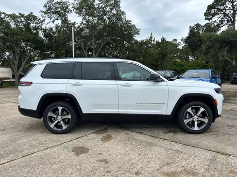 New 2026 Jeep Grand Cherokee L Limited RWD image 2
