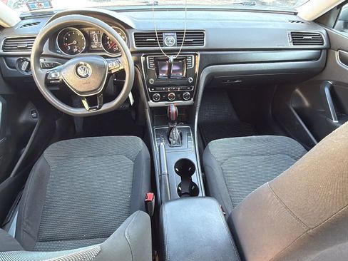 Used 2016 Volkswagen Passat 1.8T S image 28