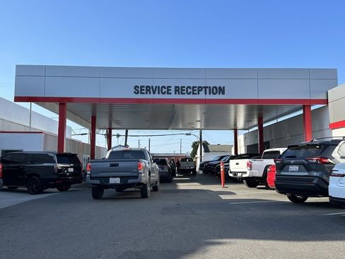 Used 2000 Toyota Tacoma Base image 32