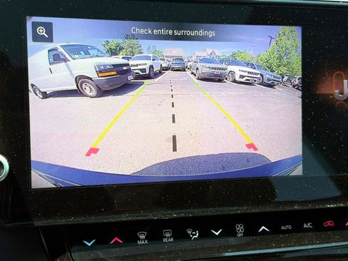 New 2026 Jeep Grand Cherokee Altitude AWD/4WD image 16