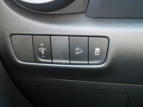 Certified 2023 Hyundai Kona SEL w/ Convenience Package image 26