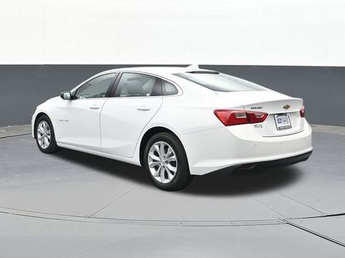 Used 2025 Chevrolet Malibu LT image 9