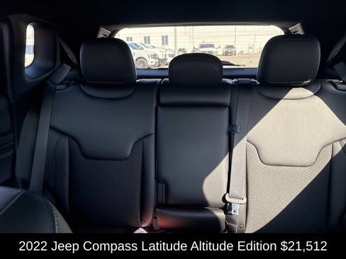 Used 2022 Jeep Compass Latitude w/ Convenience Group AWD/4WD image 24