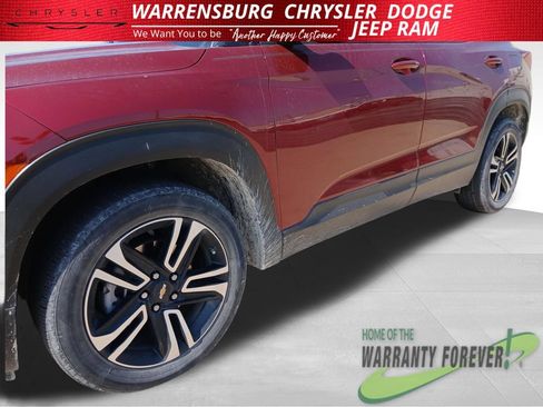 Used 2023 Chevrolet TrailBlazer LT w/ Convenience Package FWD image 34