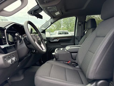New 2026 GMC Sierra 1500 Elevation image 9