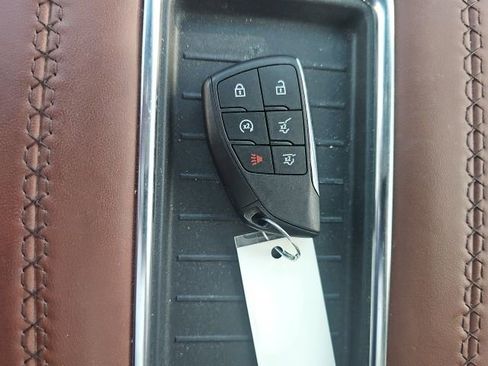 Used 2023 GMC Yukon Denali Ultimate image 28