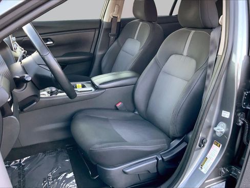 Used 2022 Nissan Sentra SV w/ All-Weather Package FWD image 6