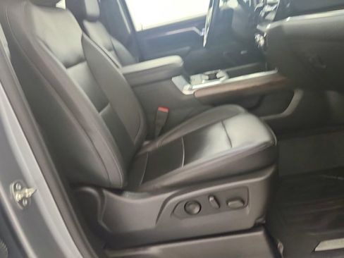 Certified 2024 GMC Sierra 2500 SLT w/ SLT Premium Package AWD/4WD image 32