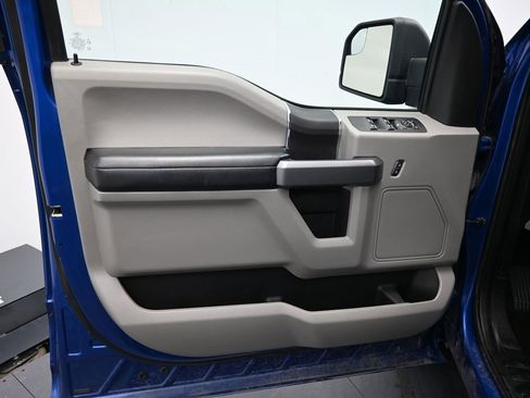 Used 2018 Ford F150 XLT image 9