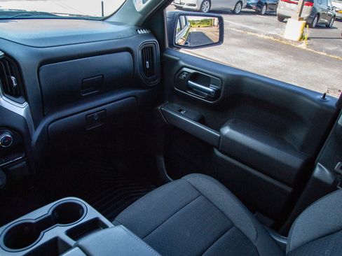 Used 2022 Chevrolet Silverado 1500 Custom Trail Boss w/ Safety Confidence Package AWD/4WD image 15