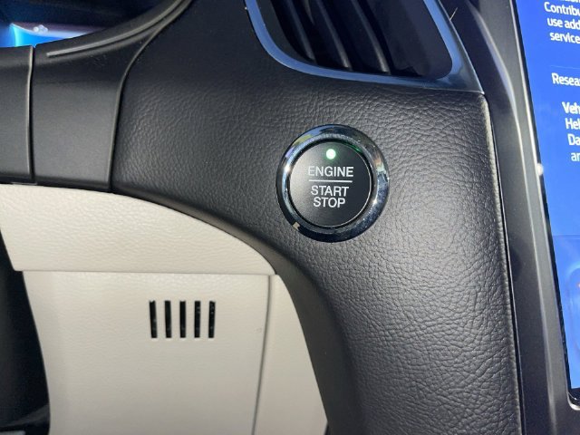 Used 2024 Ford Edge Titanium AWD/4WD image 16