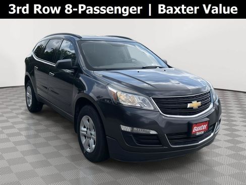 Used 2017 Chevrolet Traverse LS FWD image 1