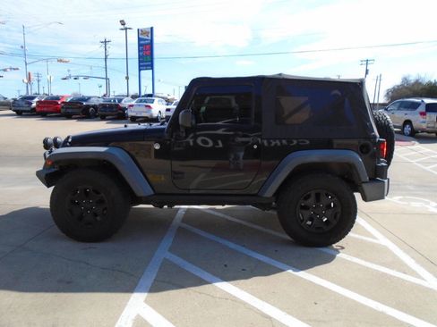 Used 2012 Jeep Wrangler Sport image 3