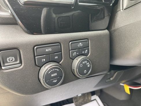 Certified 2022 Chevrolet Silverado 1500 LT image 17