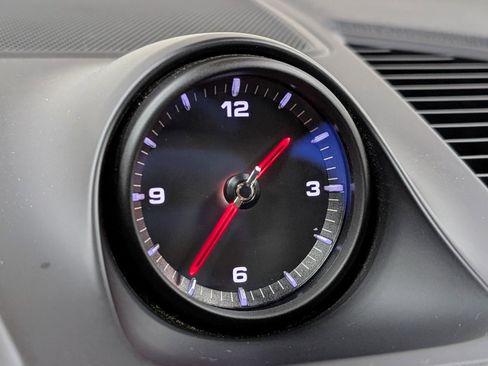 Used 2019 Porsche Cayenne image 33