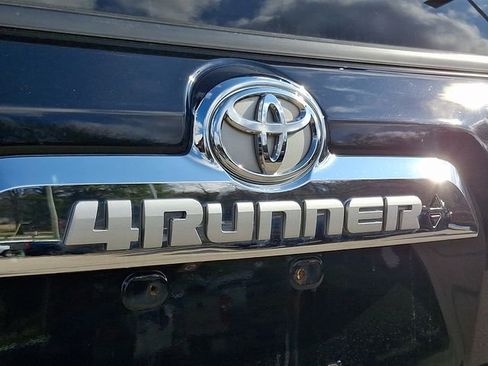 Used 2017 Toyota 4Runner Limited image 28