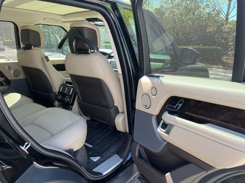 Used 2020 Land Rover Range Rover HSE image 12