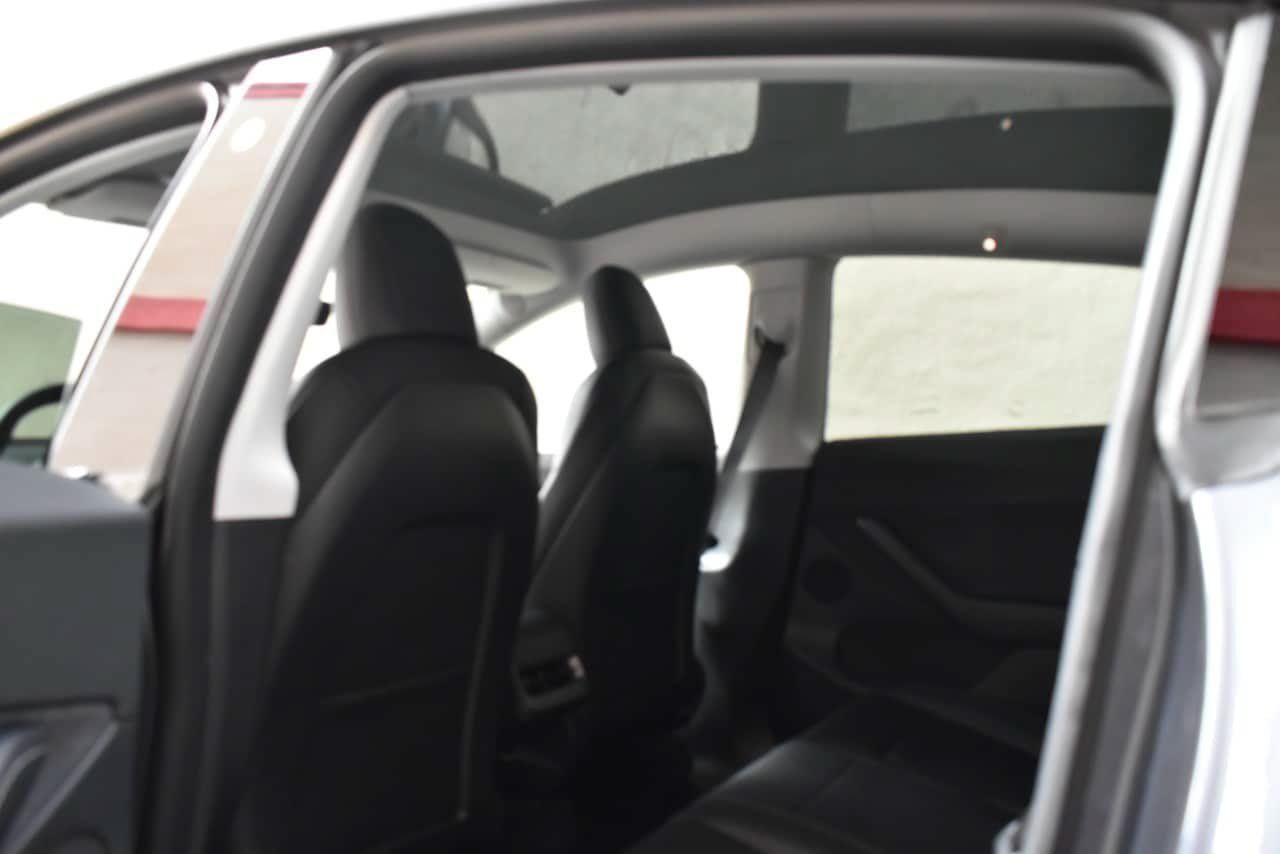 Used 2021 Tesla Model Y Long Range AWD/4WD image 14