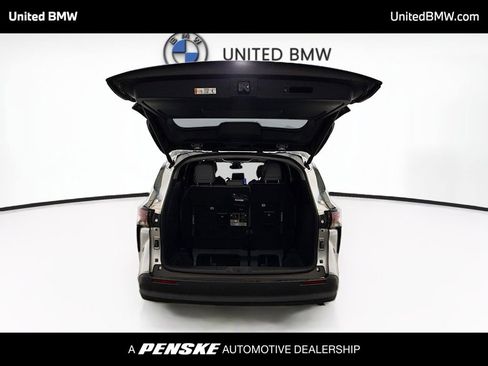 Used 2025 Toyota Sienna XLE w/ XLE Plus Package FWD image 14