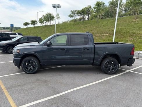 New 2026 RAM 1500 4x4 Crew Cab image 4