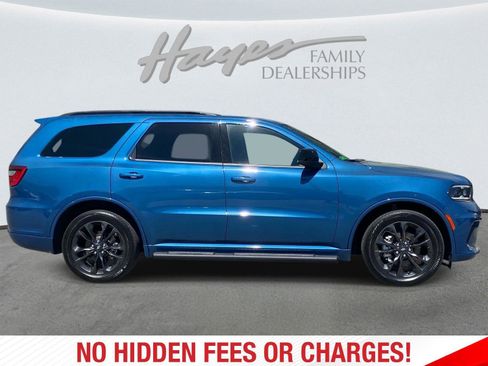 Used 2024 Dodge Durango GT w/ Blacktop Package RWD image 2