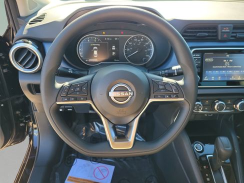 Used 2025 Nissan Versa SV w/ Trunk Package FWD image 17