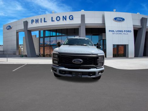 Used 2024 Ford F350 Lariat w/ Lariat Ultimate Package AWD/4WD image 9