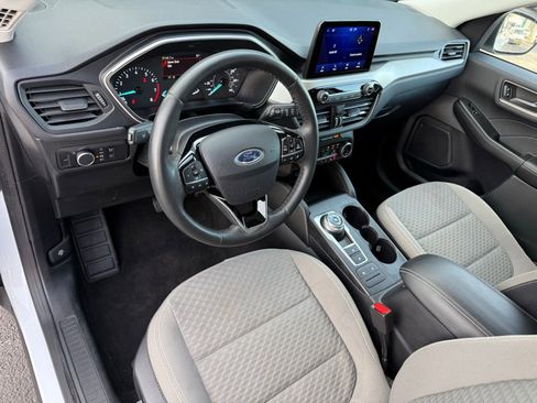 Used 2022 Ford Escape SE w/ Convenience Package FWD image 12