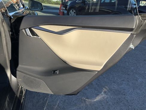 Used 2019 Tesla Model S Long Range image 56