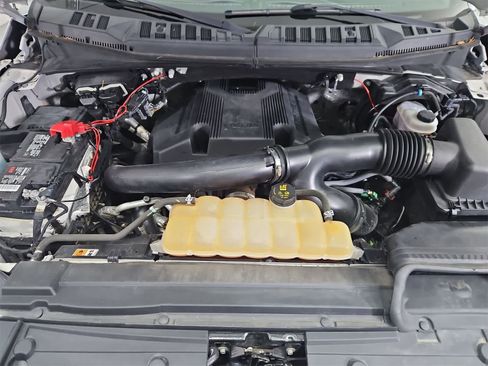 Used 2018 Ford F150 XLT image 14