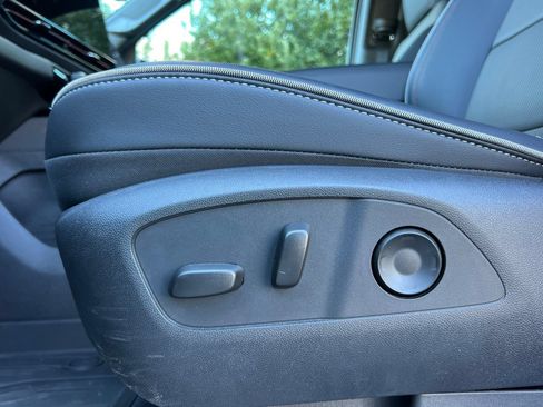 Used 2026 Chevrolet Silverado EV Trail Boss AWD/4WD image 13