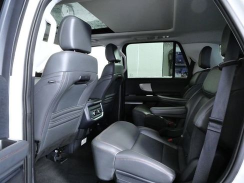 Certified 2025 Ford Expedition Active image 13