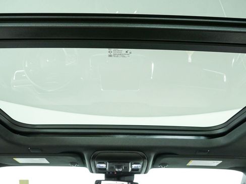 Certified 2024 Chevrolet Suburban RST w/ Luxury Package RWD image 21